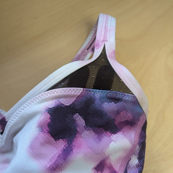 2/35$ LULULEMON sport Bra Size 6 Tie Dye Pink Purple White - Picture 4 of 9